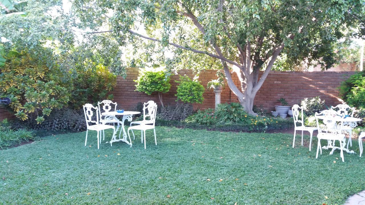 Hh 820 Accomodation Grootfontein Eksteriør bilde